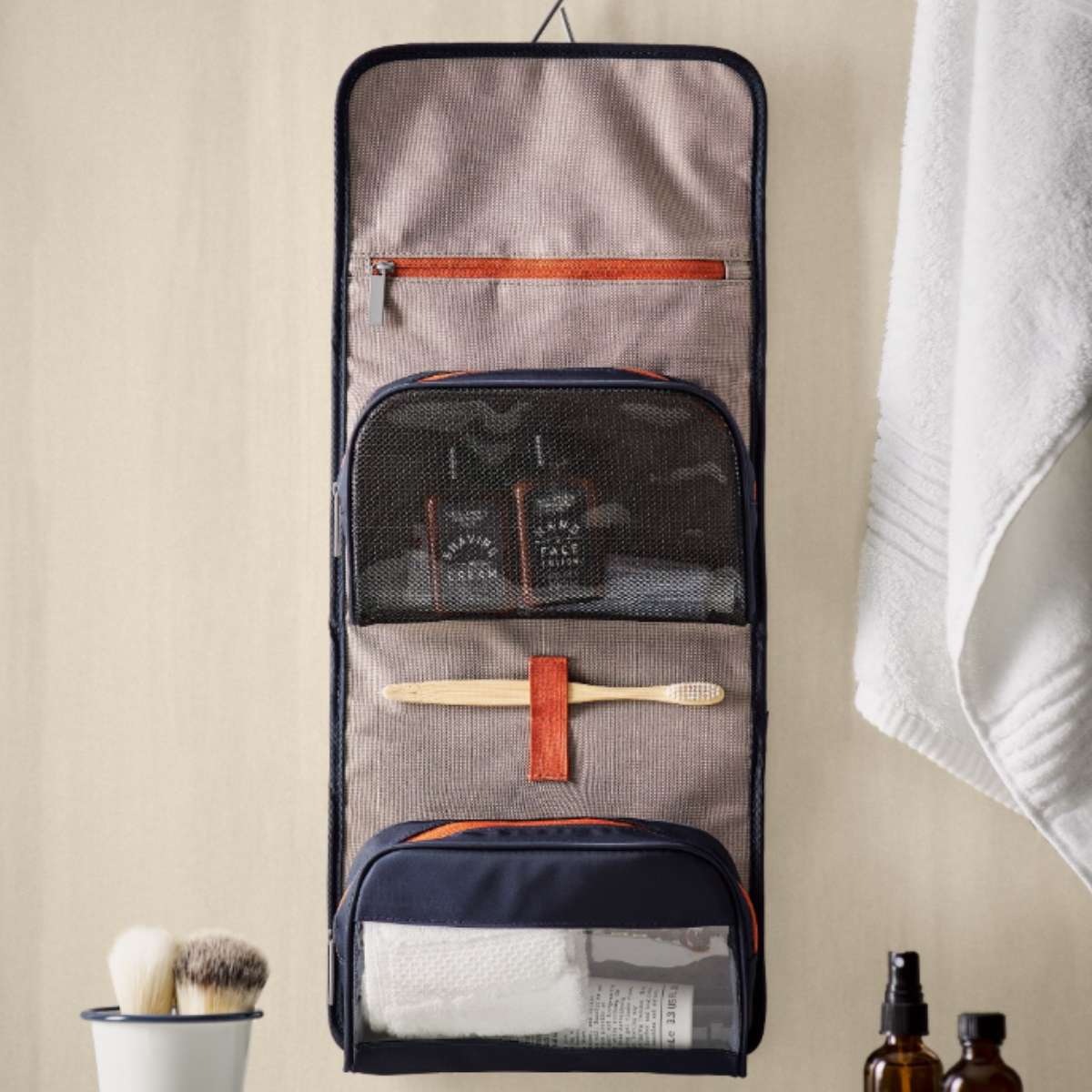 Gentlemen's Hardware - Weekender Dopp Kit Roll - Funky Gifts NZ