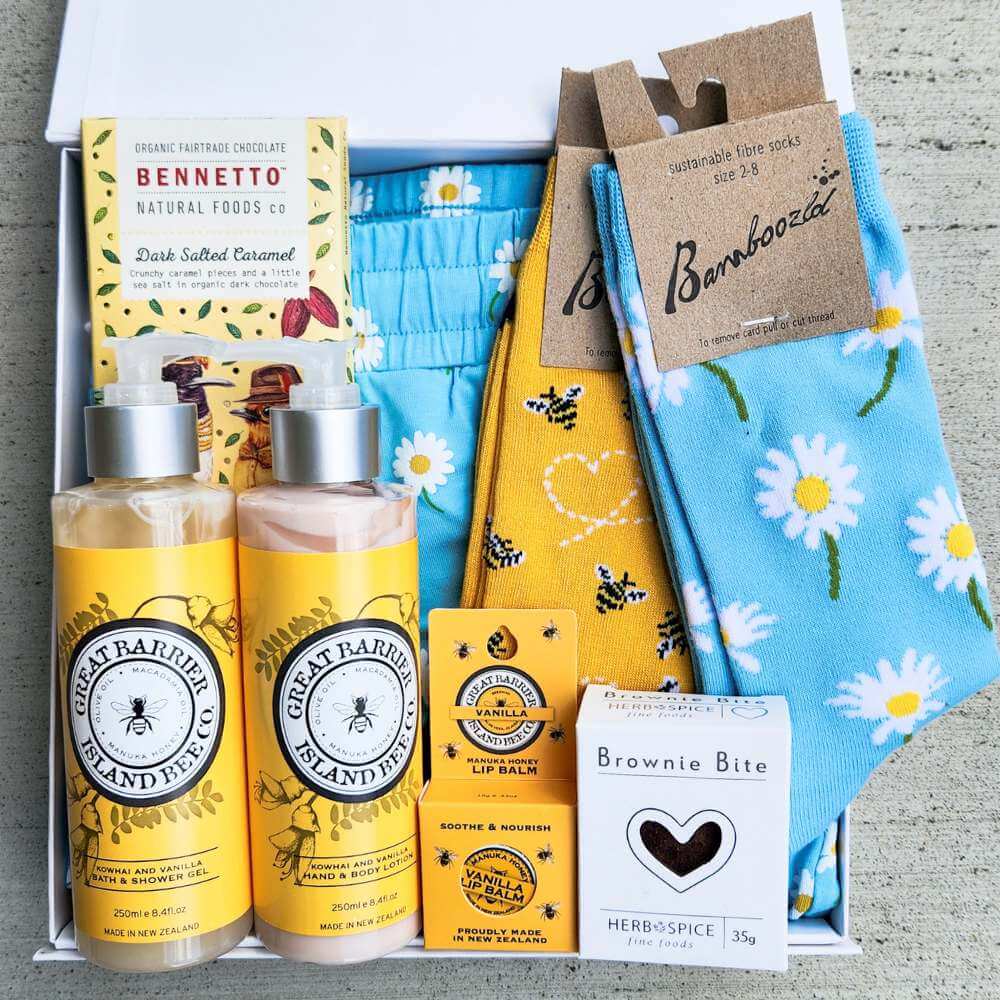 Happy As Daisy Gift Box - Funky Gifts NZ