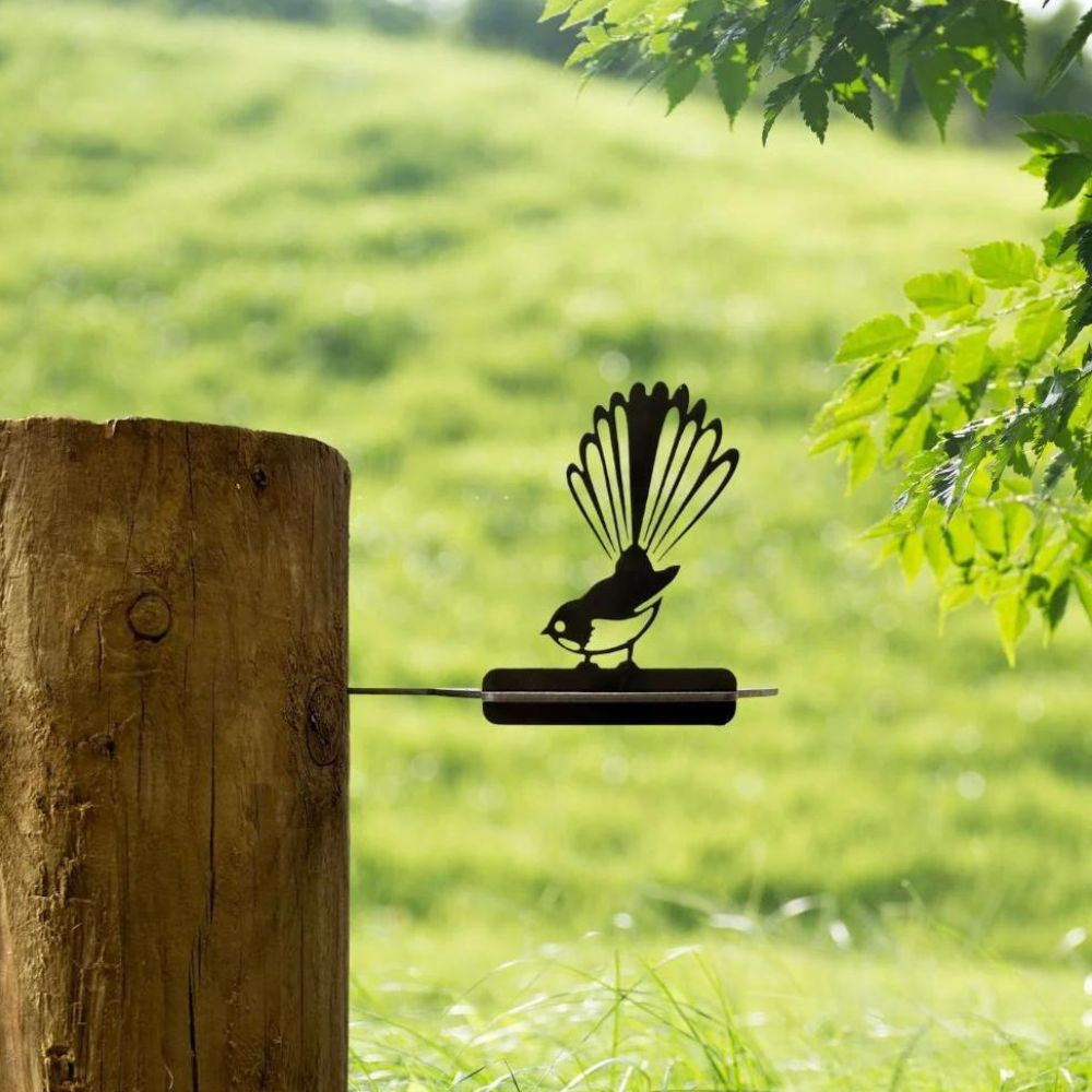 Metalbird Bowl Feeder - Funky Gifts NZ