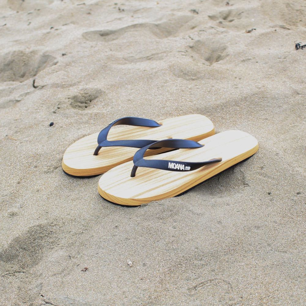 Moana Road Wooden Unisex Rubber Jandals Size 37 - Funky Gifts NZ