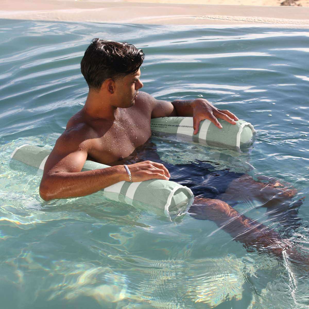SunnyLife_Mesh_Hammock_Seagrass__1_.jpg