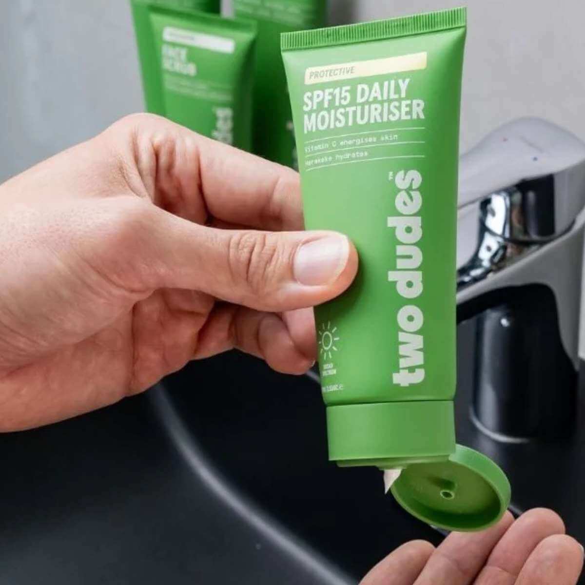 Two Dudes SPF 15 Daily Moisturiser - Funky Gifts NZ