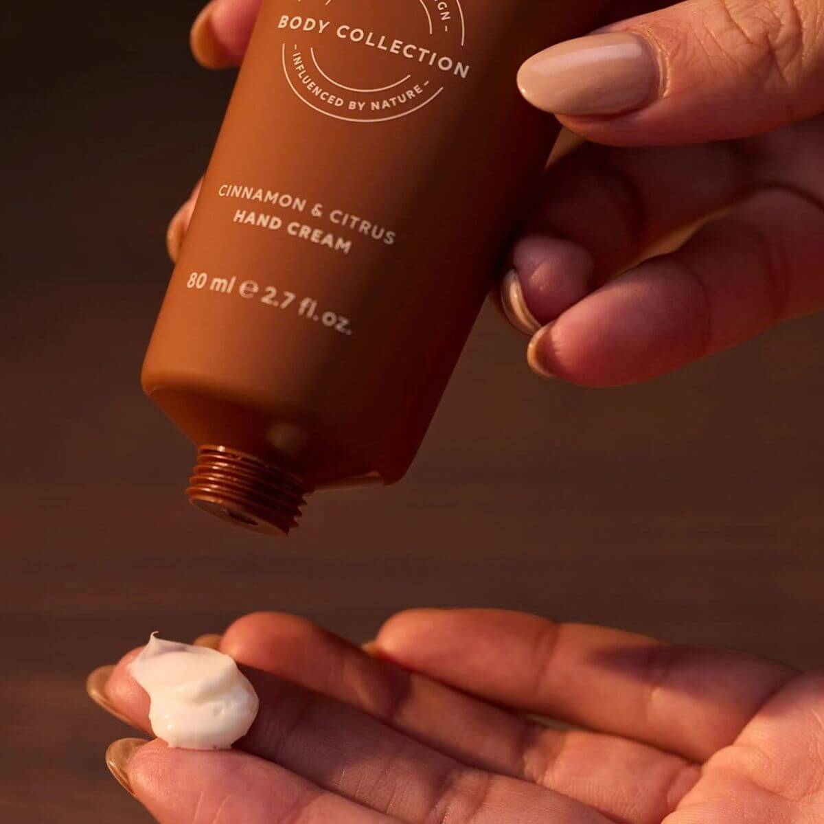 Al.ive Body Hand Cream Cracker - Cinnamon & Citrus - Funky Gifts NZ
