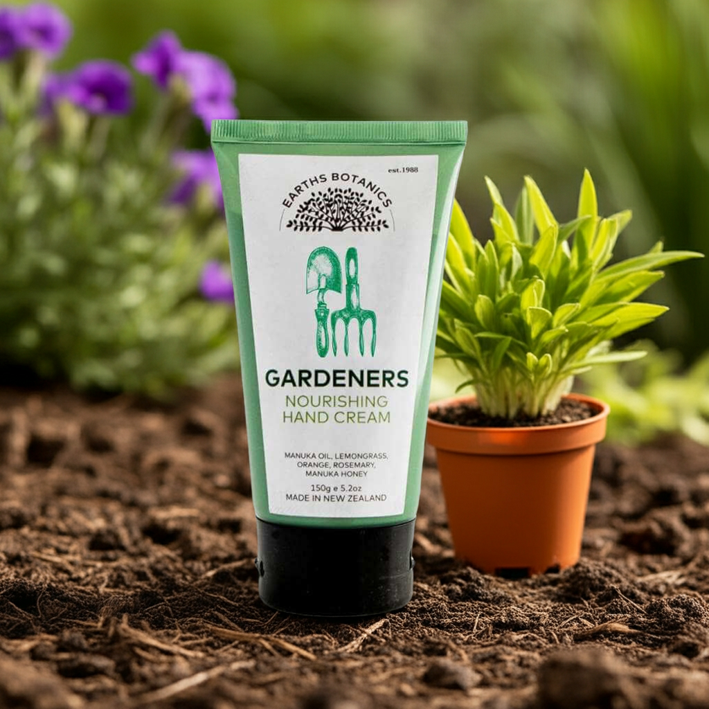 EARTH BOTANICS - Gardeners Nourishing Hand Cream 150mls - Funky Gifts NZ