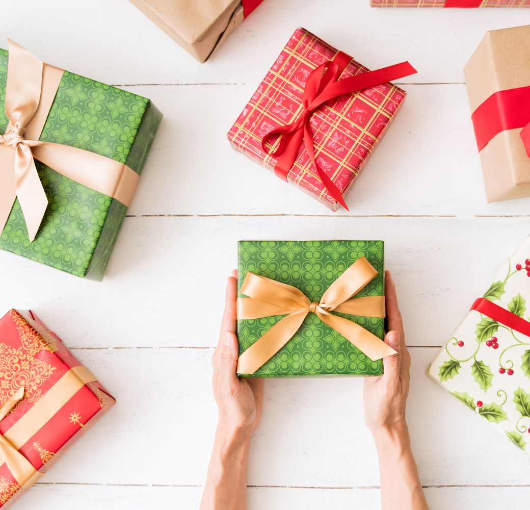 8 Creative Christmas Gifts for Everyone