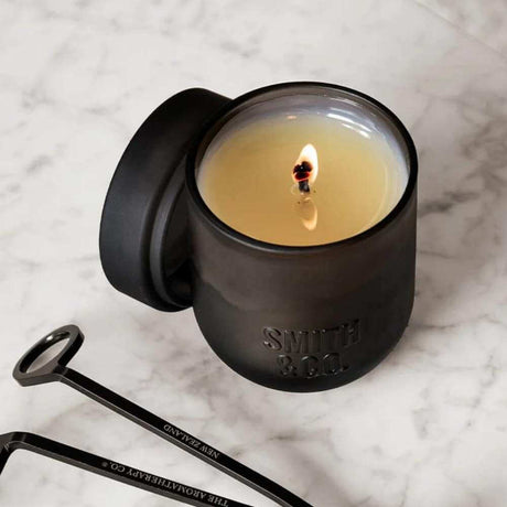 Smith & Co Soy Candle - Tabac & Cedarwood - Funky Gifts NZ