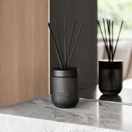 Smith & Co Diffuser - Tabac & Cedarwood - Funky Gifts NZ