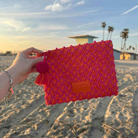 Beach Vibes Rafia Clutch Travel Kit - Funky Gifts NZ