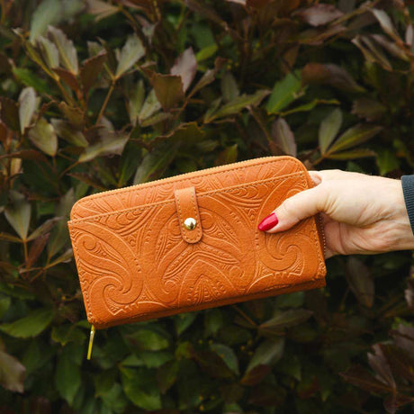 Fitzroy Wallet - Miriama Grace-Smith Tan - Funky Gifts NZ
