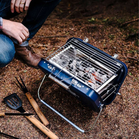 Gentlemen_s_Hardware___Portable_Charcoal_BBQ__1_.jpg