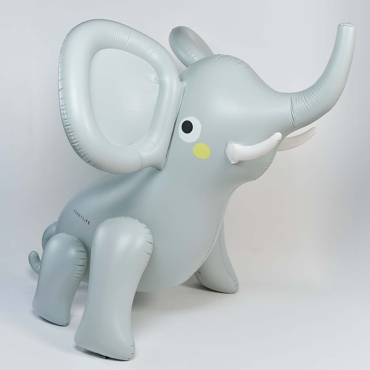 Grey_Giant_Sprinkler_Eli_The_Elephant__1_.jpg