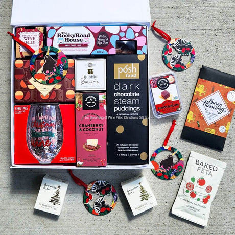 I'm Dreaming of Wine Filled Christmas Gift Box - Funky Gifts NZ