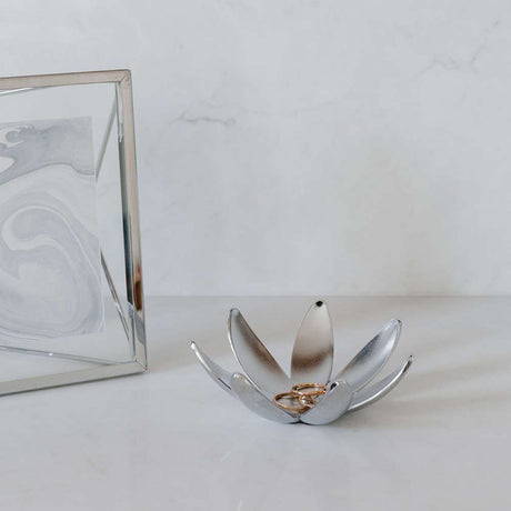 Umbra Jewelry Holder - Magnolia - Funky Gifts NZ