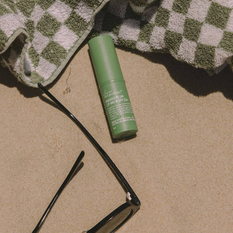 Kakadu_Plum_Sunscreen_Lip_Balm_SPF50_.jpg
