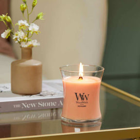 Medium WoodWick Scented Soy Candle - Yuzu Blooms - Funky Gifts NZ