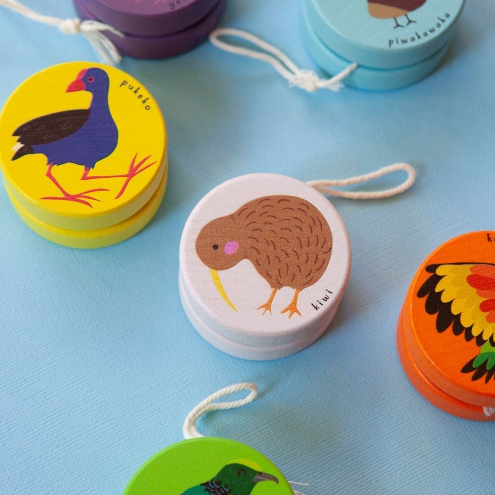 Moana Road Native Bird Wooden Yoyo - Kiwi - Funky Gifts NZ