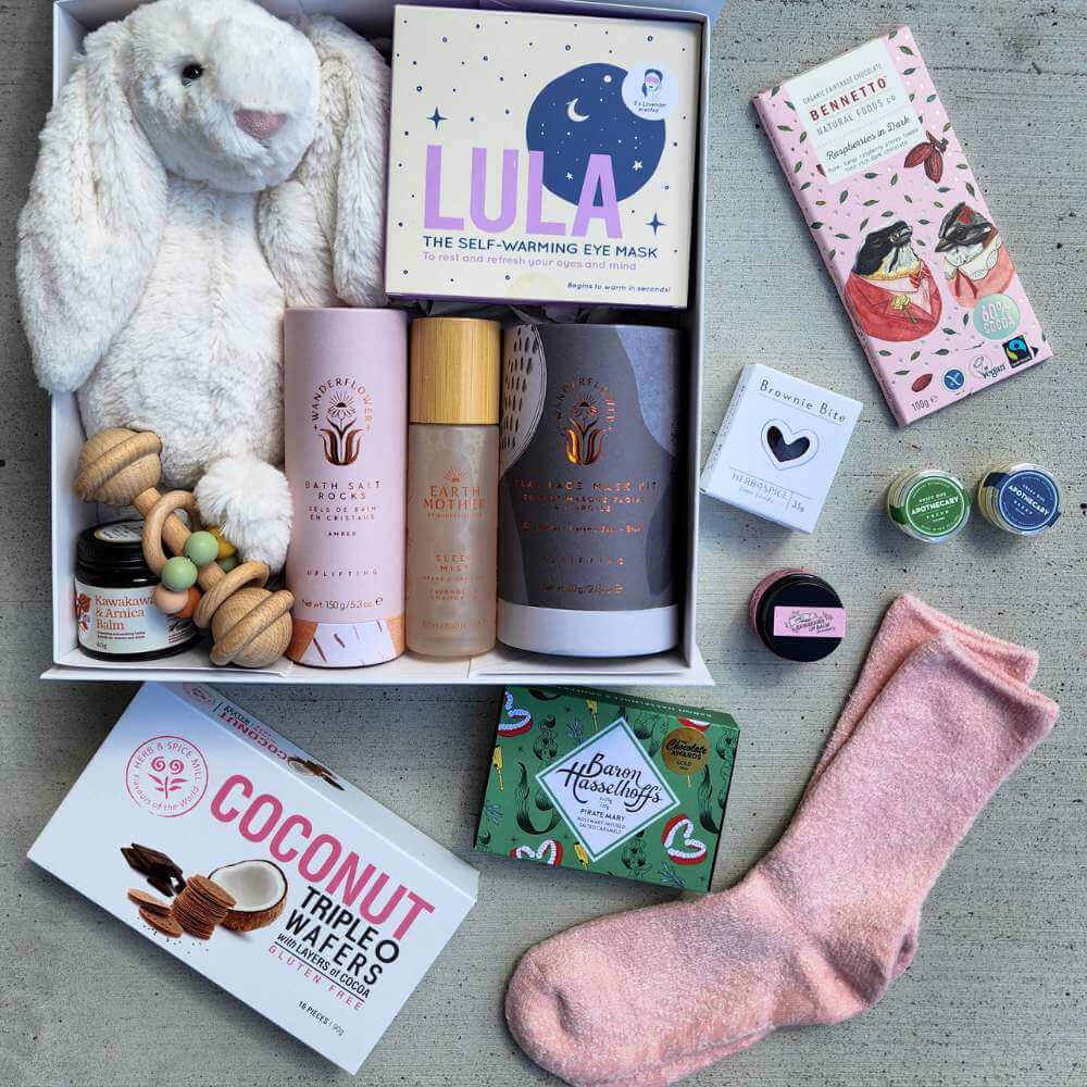 Mum & Bub Deluxe Gift Box - Funky Gifts NZ