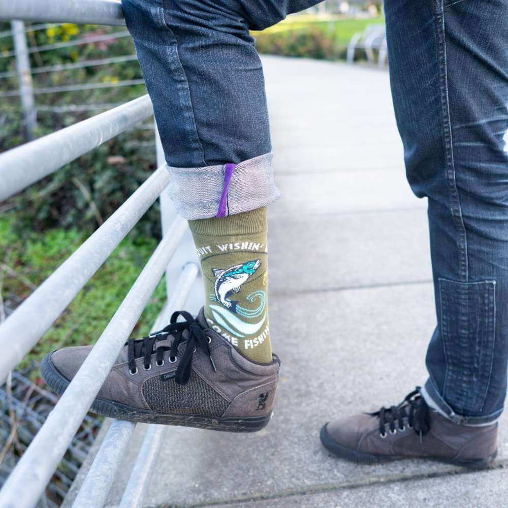 Sock It To Me - Men's Crew - Quit Wishing & Come Fishin' - Funky Gifts NZ