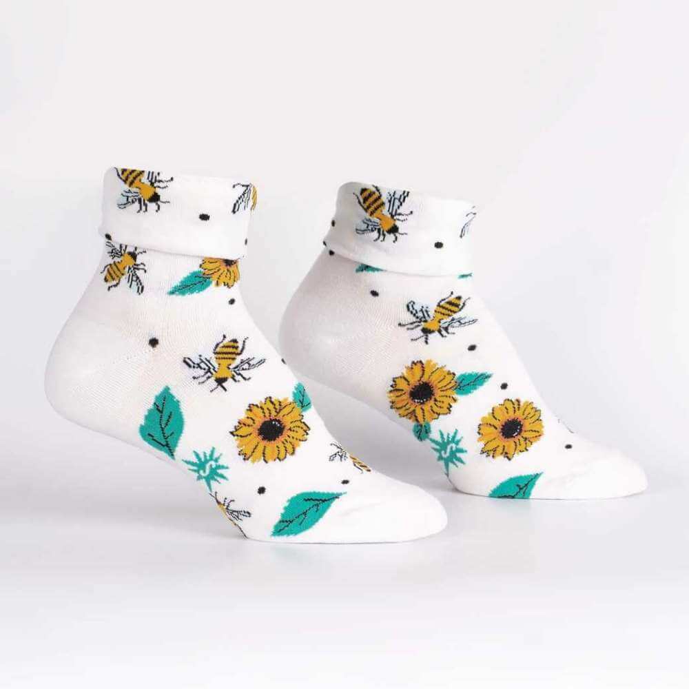 Sock It To Me Socks - Women's Turn Cuff - Yas Queen - Funky Gifts NZ