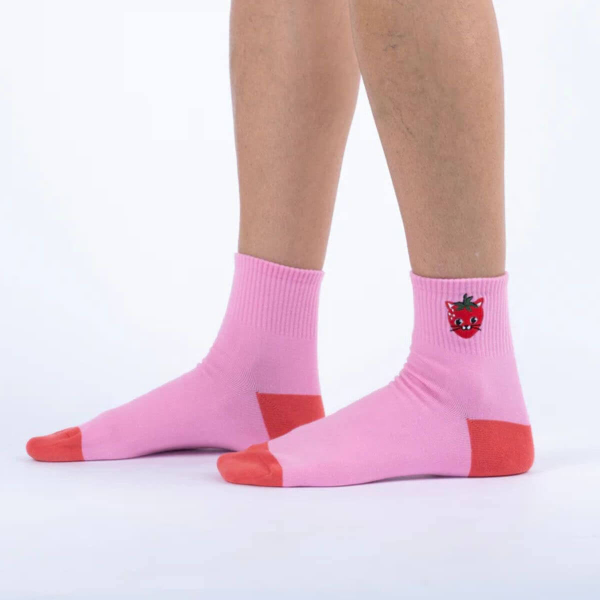 Sock It To Me Socks - Unisex Quarter Sock - Strawberry Cat - Funky Gifts NZ