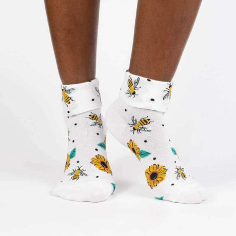 Sock It To Me Socks - Women's Turn Cuff - Yas Queen - Funky Gifts NZ