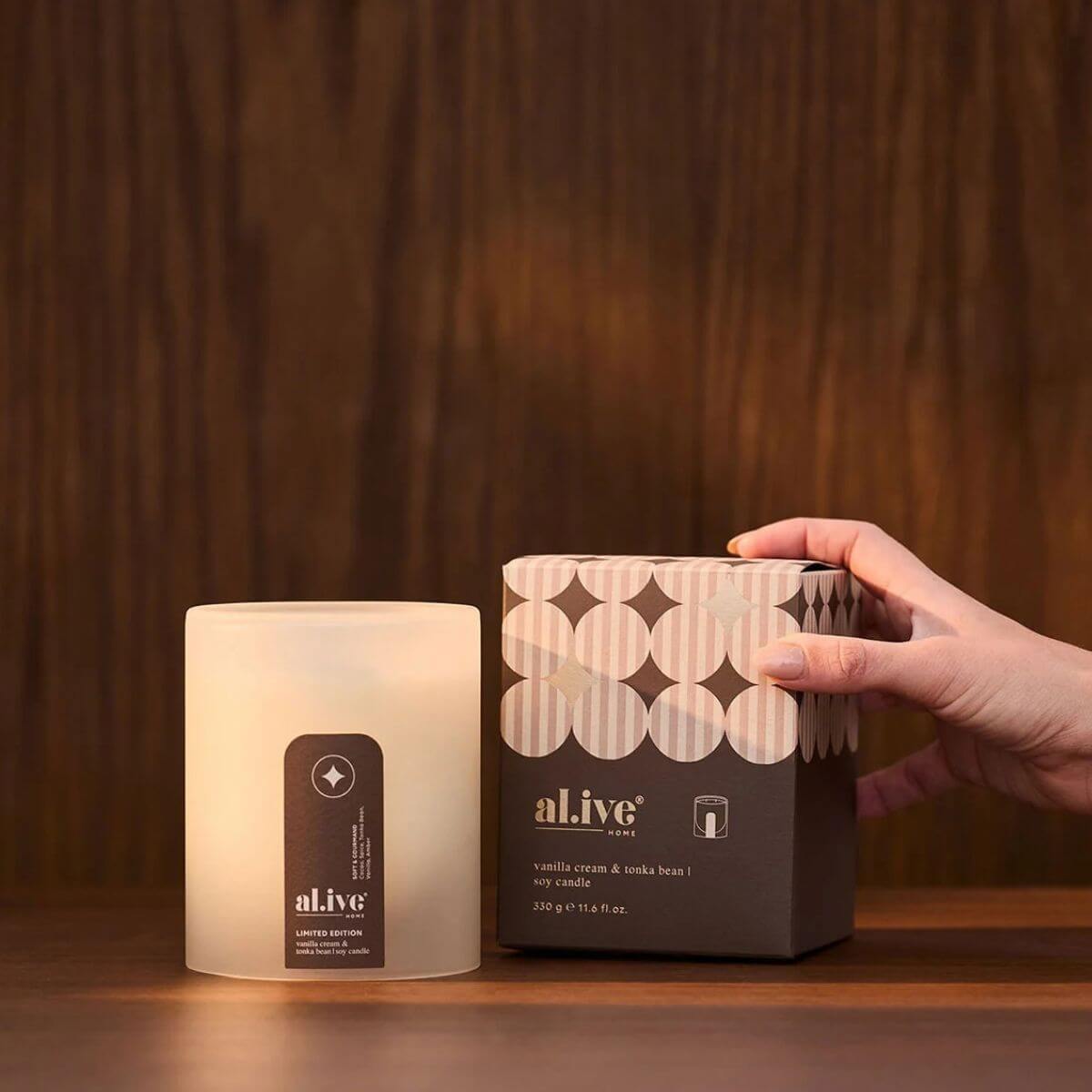 Al.ive Body Soy Candle - Vanilla Cream & Tonka - Funky Gifts NZ