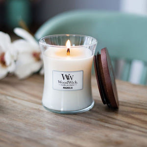 Medium WoodWick Scented Soy Candle - Magnolia - Funky Gifts NZ