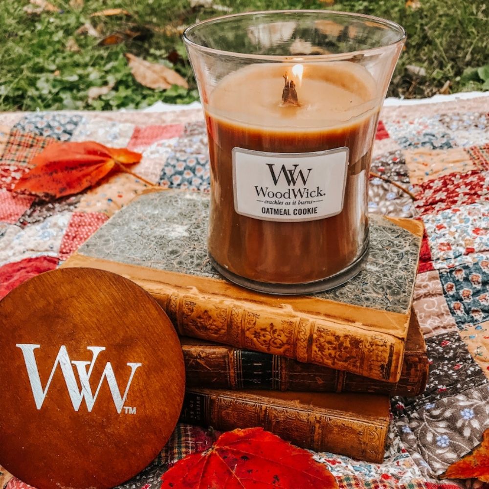 medium oatmeal cookie woodwick candle from funky gifts nz